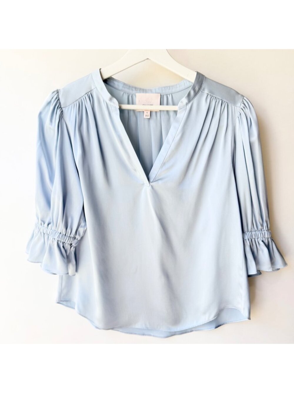 Cinq à Sept Fiona Women’s S Blue Silk Blouse Split Neck Puff Ruffle Sleeve *